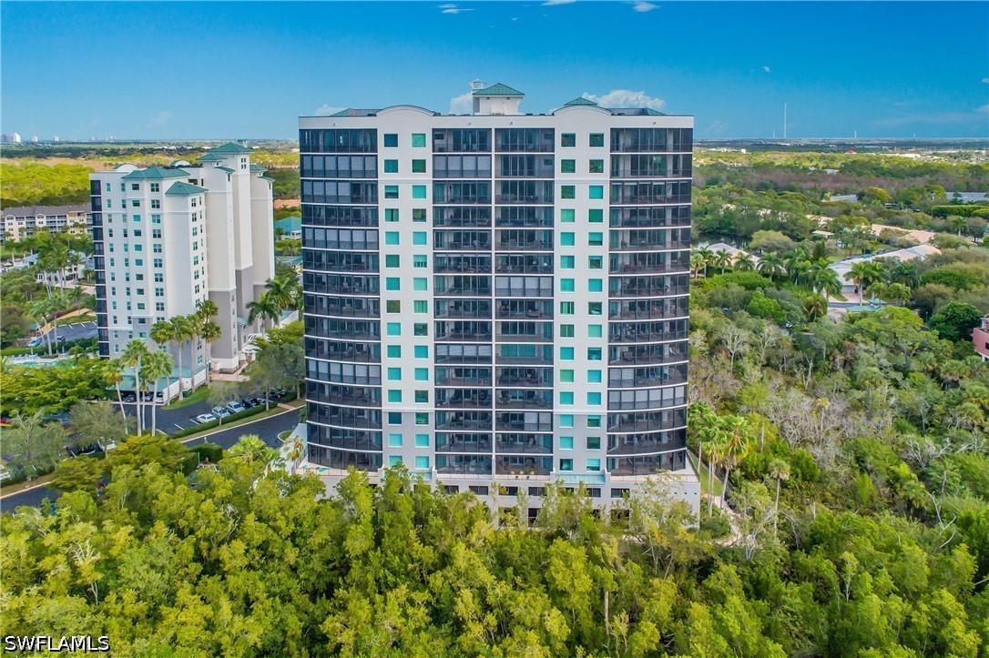 425 Cove Tower Dr 504 Property Photo 2