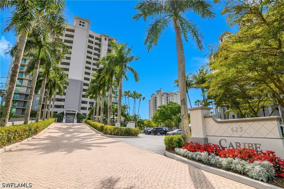 425 Cove Tower Dr 504 Property Photo 29
