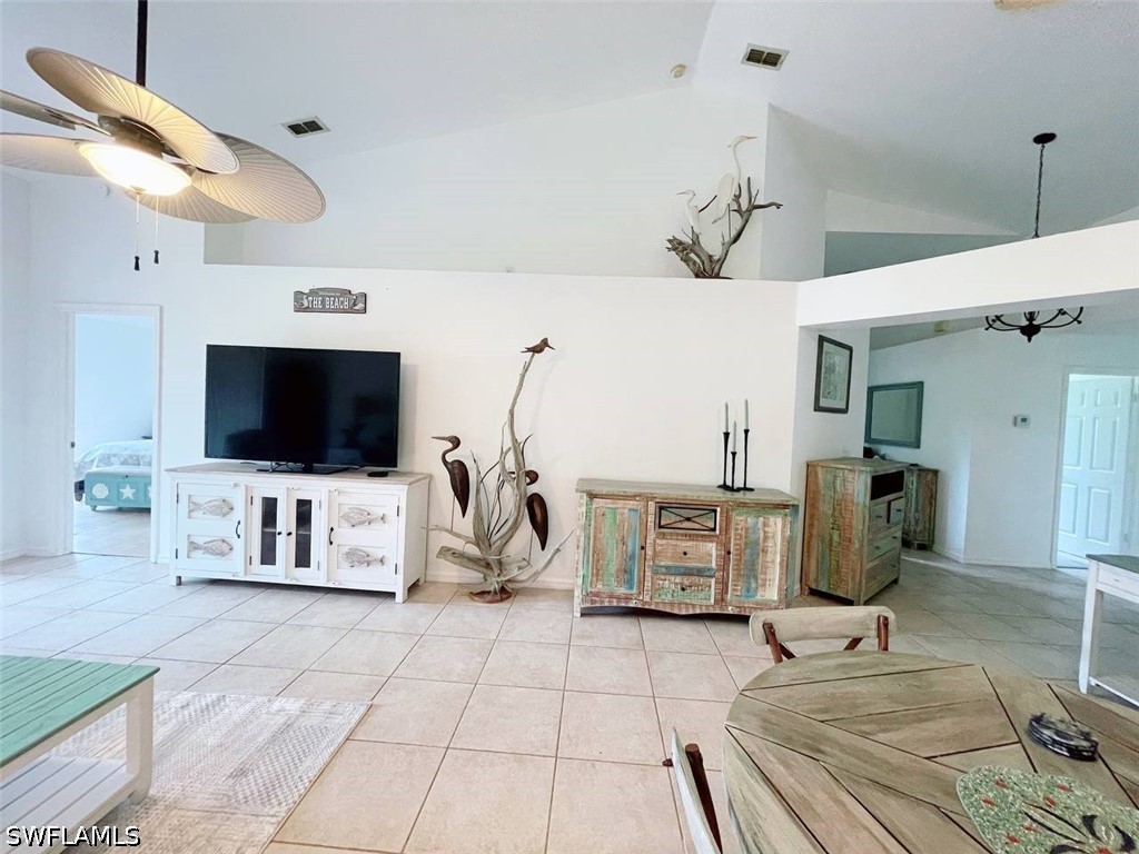 2037 W Crown Pointe Blvd Property Photo 19