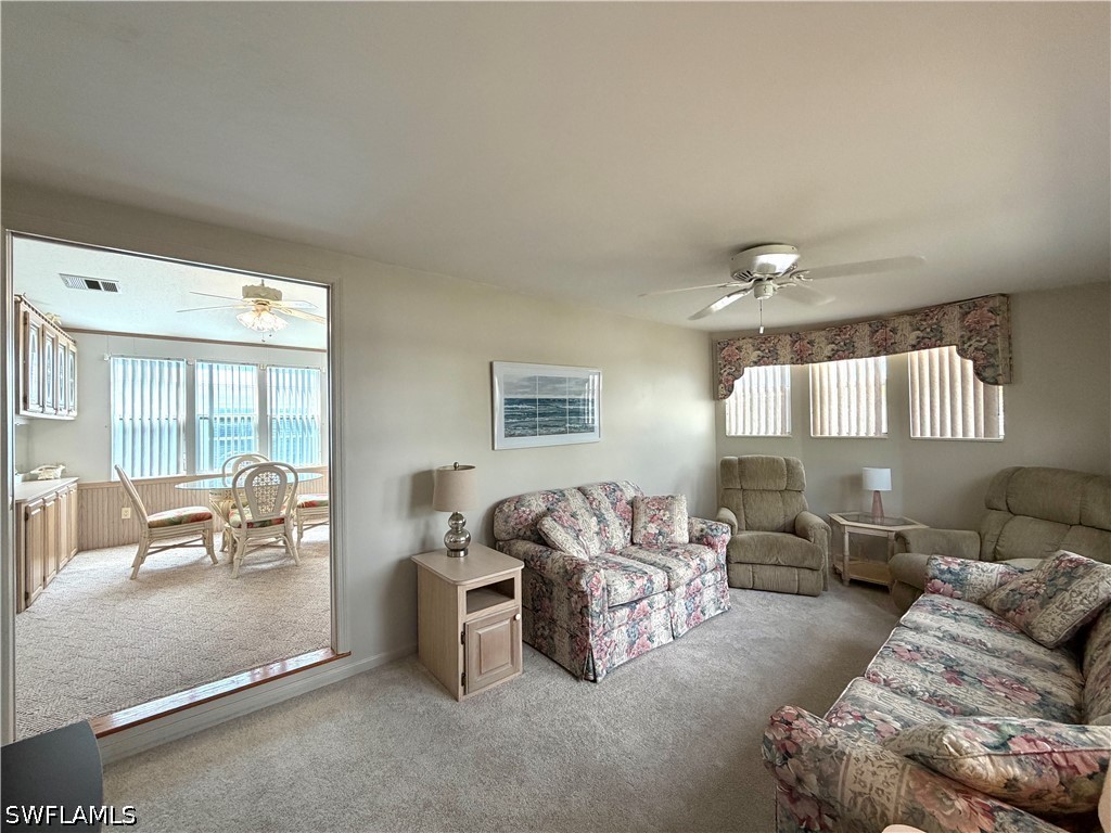 4501 Robert E Lee Blvd E Property Photo 6