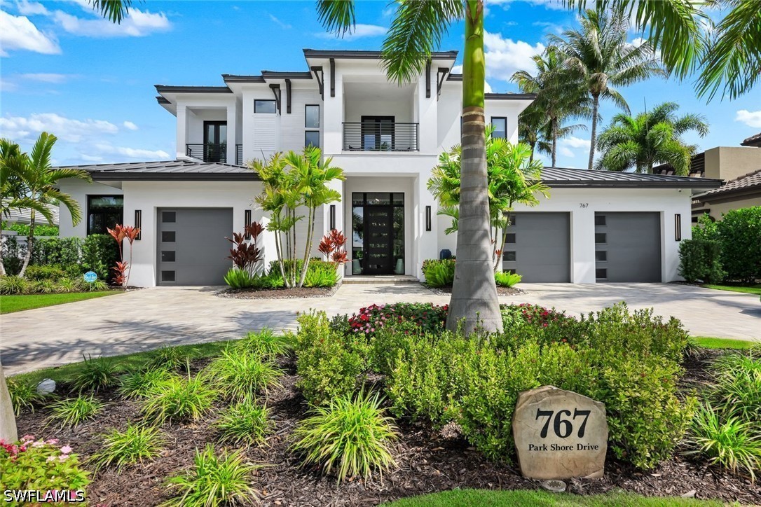 767 Park Shore Dr Property Photo 1
