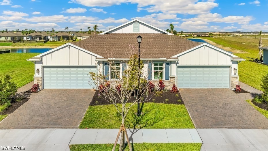 17613 Shade Tree Loop Property Photo 1