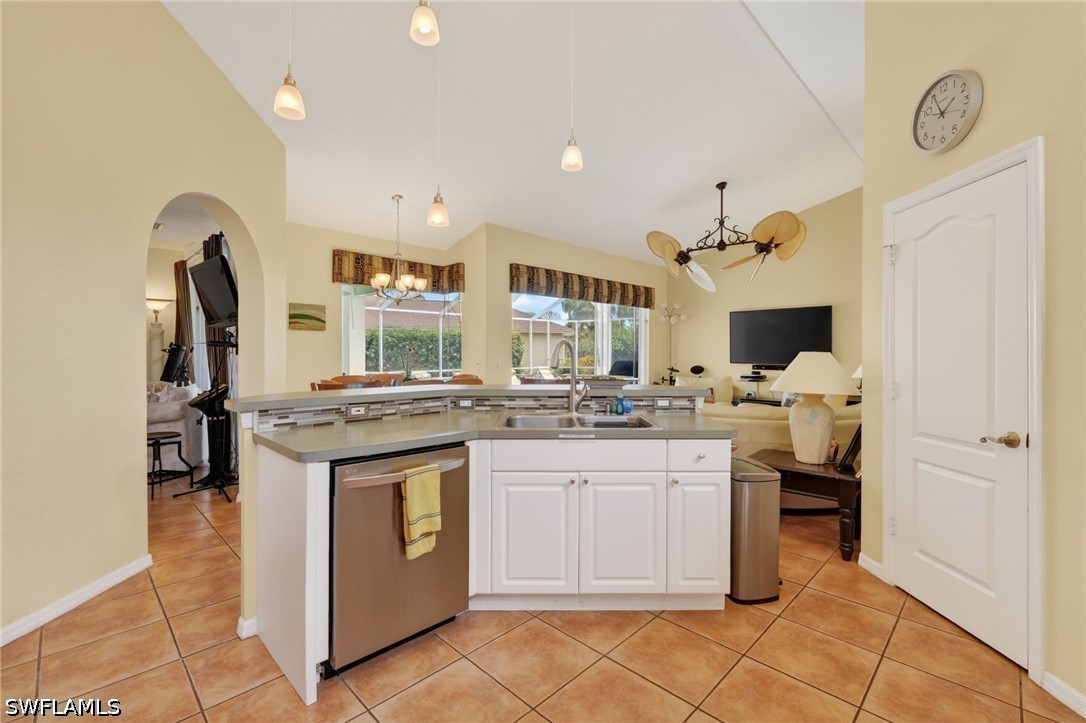 1954 Terrazzo Ln Property Photo 21