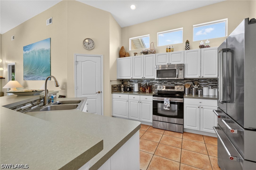 1954 Terrazzo Ln Property Photo 24