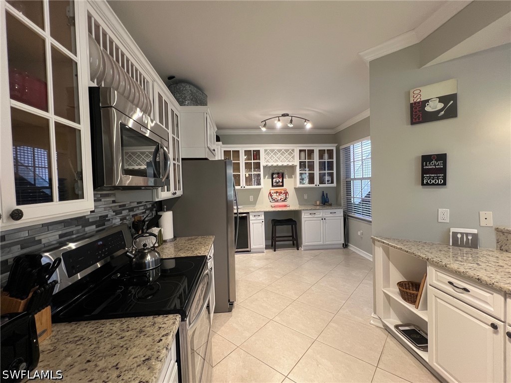 8125 Celeste Dr 5113 Property Photo 6