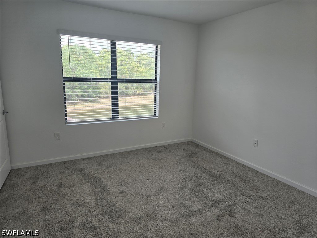 1437 Weeping Willow Ct Property Photo 6