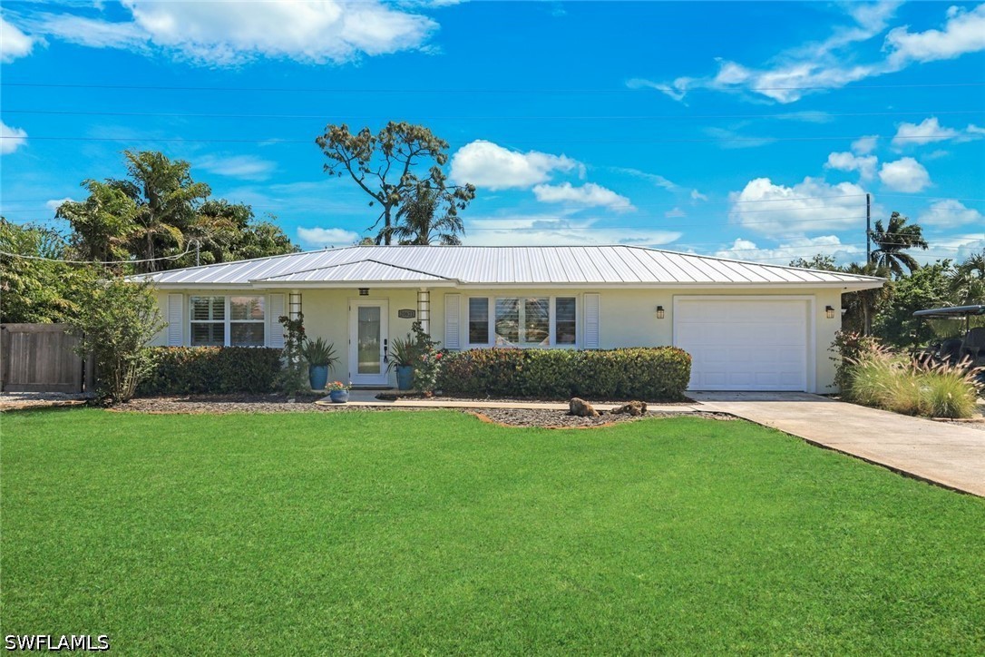 20621 Pine Tree Ln Property Photo 1