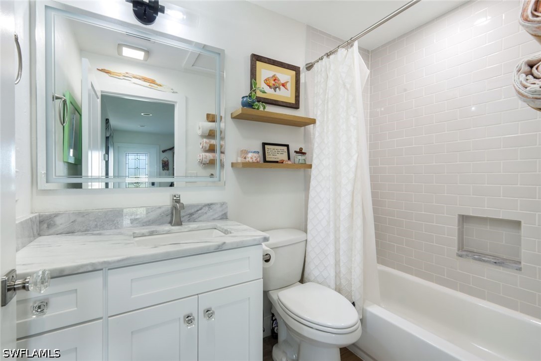 20621 Pine Tree Ln Property Photo 14