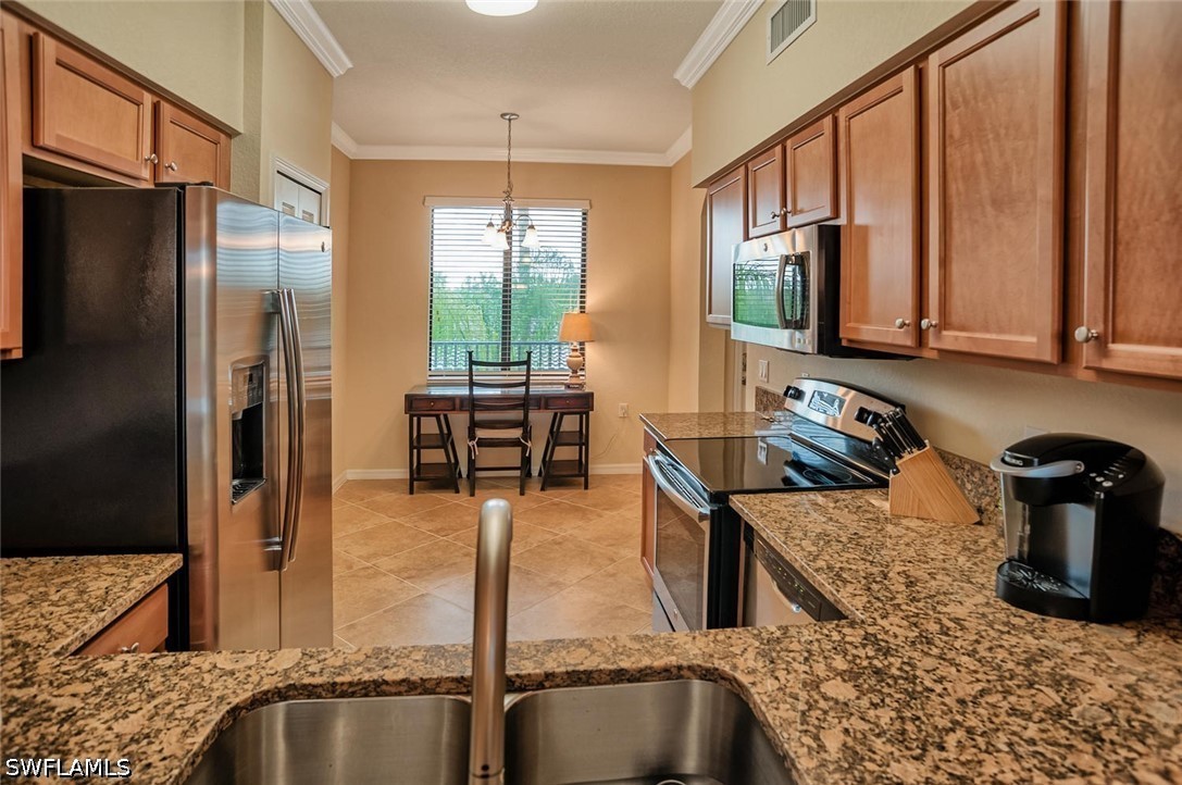 9727 Acqua Ct 425 Property Photo 6