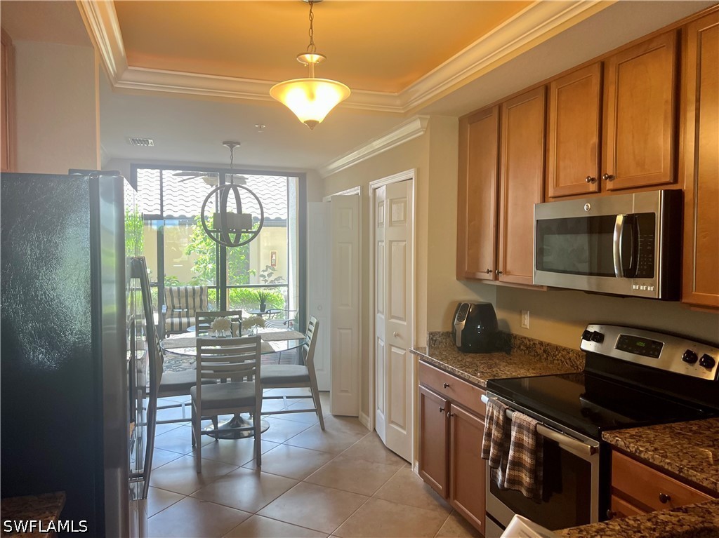 9509 Avellino Way 1815 Property Photo 10