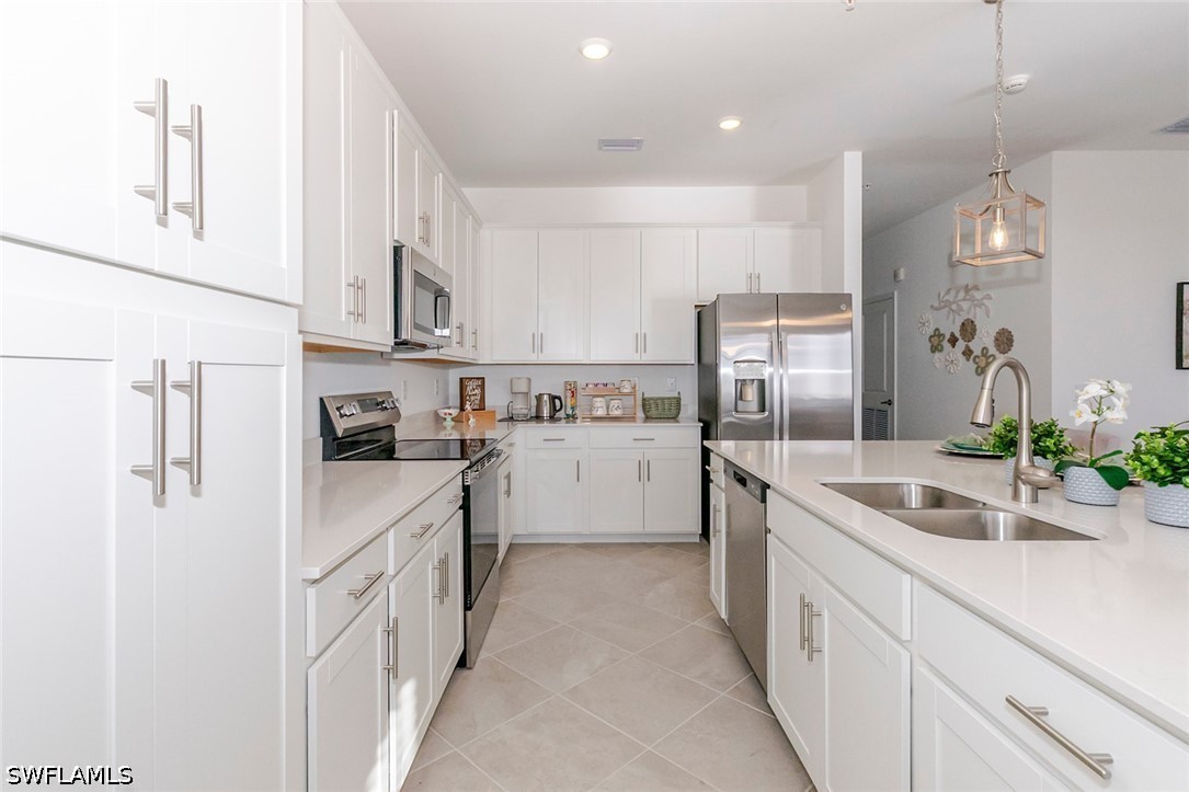 5527 Double Eagle Cir 3842 Property Photo 8