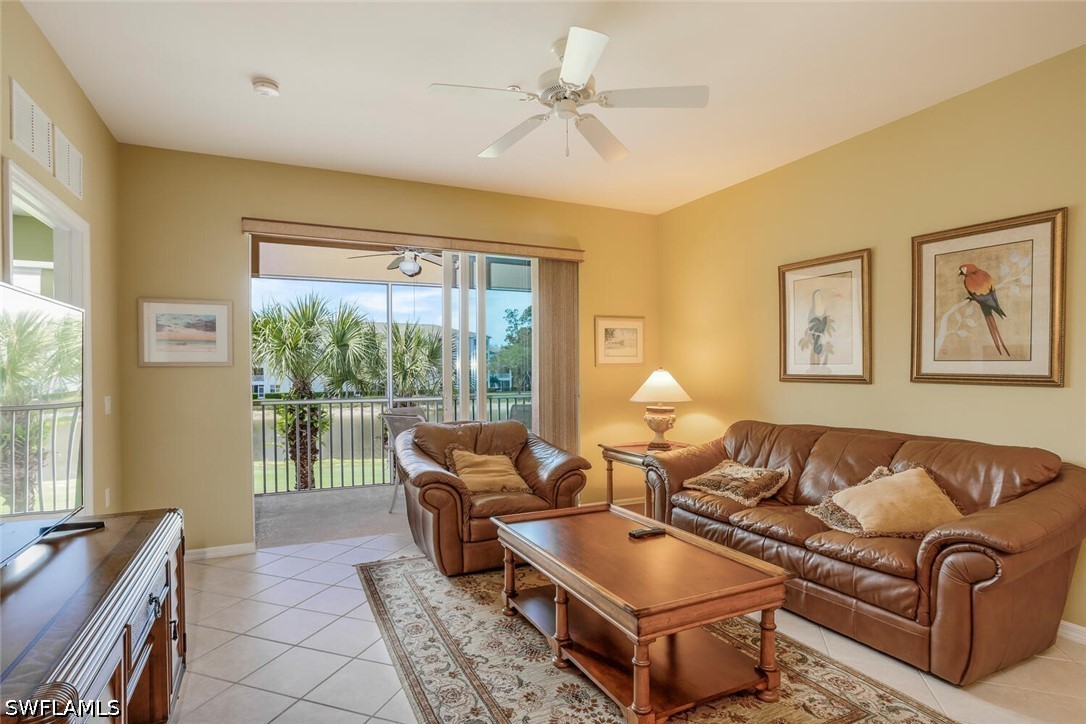 3980 Bishopwood Ct E 204 Property Photo 6