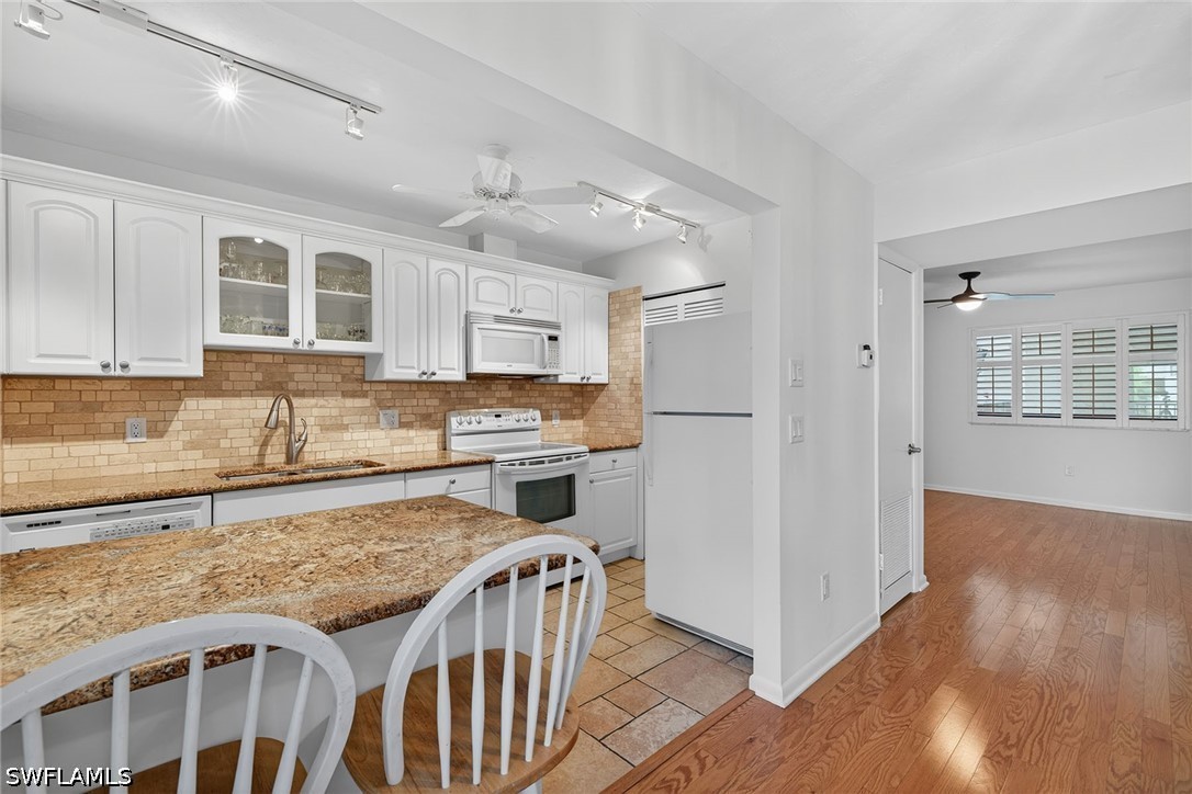 788 Park Shore Dr C25 Property Photo 15