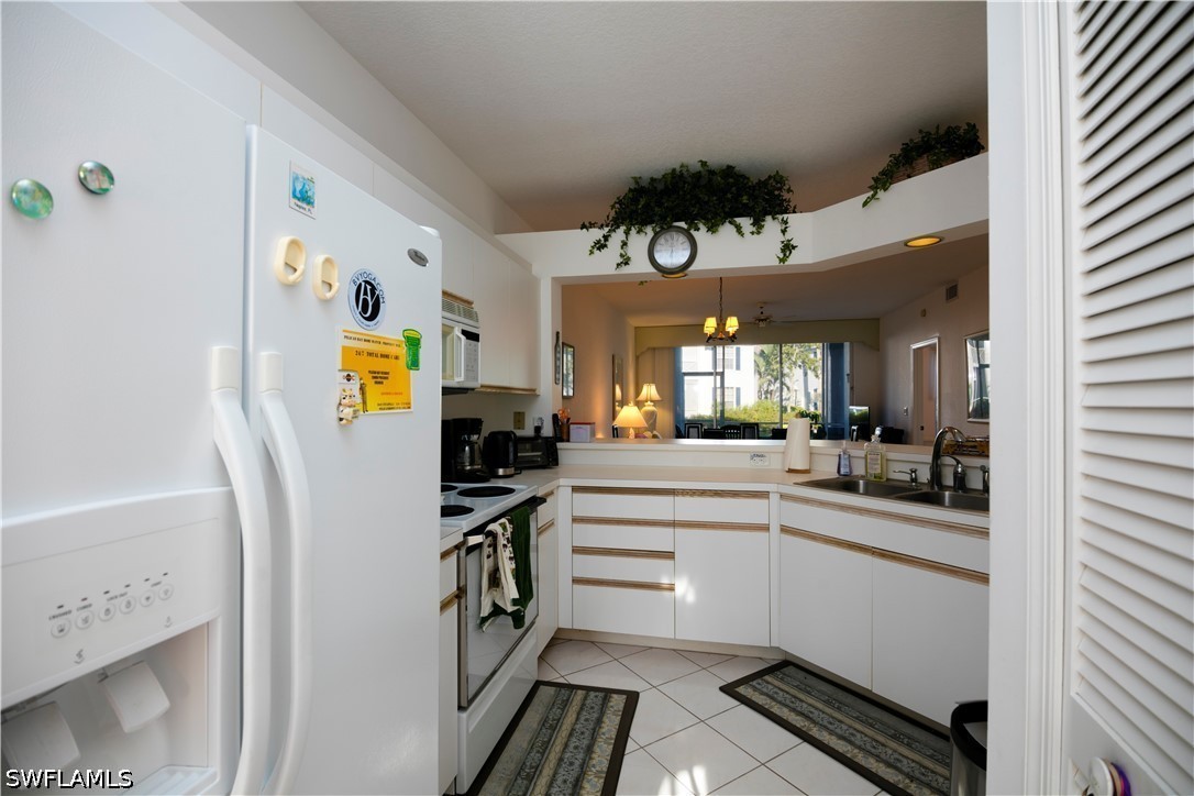 7104 Barrington Cir 3-102 Property Photo 4