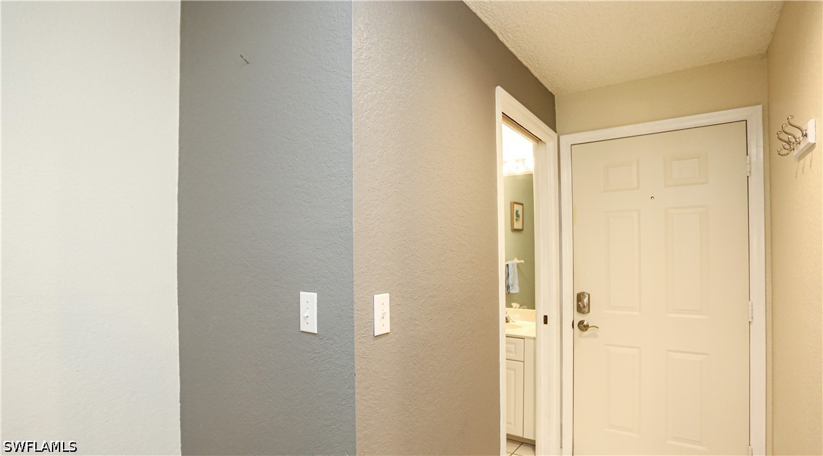 1044 Woodshire Ln B203 Property Photo 13