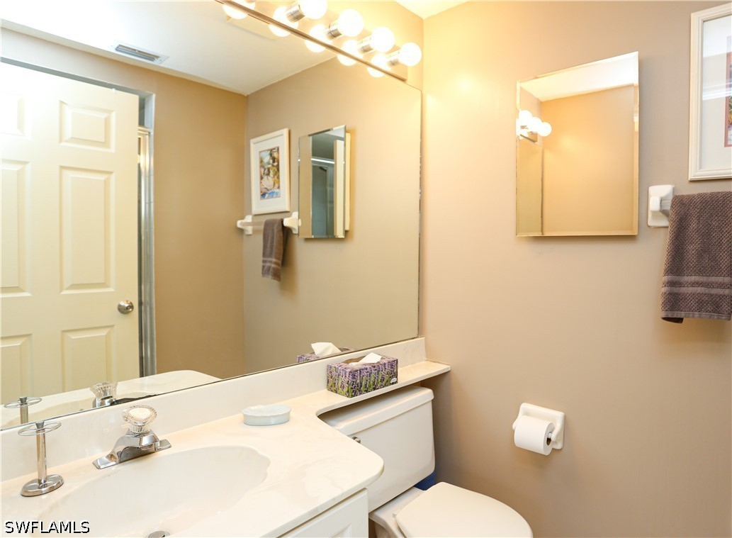 1044 Woodshire Ln B203 Property Photo 27