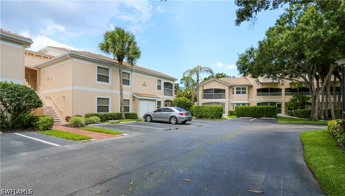 1044 Woodshire Ln B203 Property Photo 34