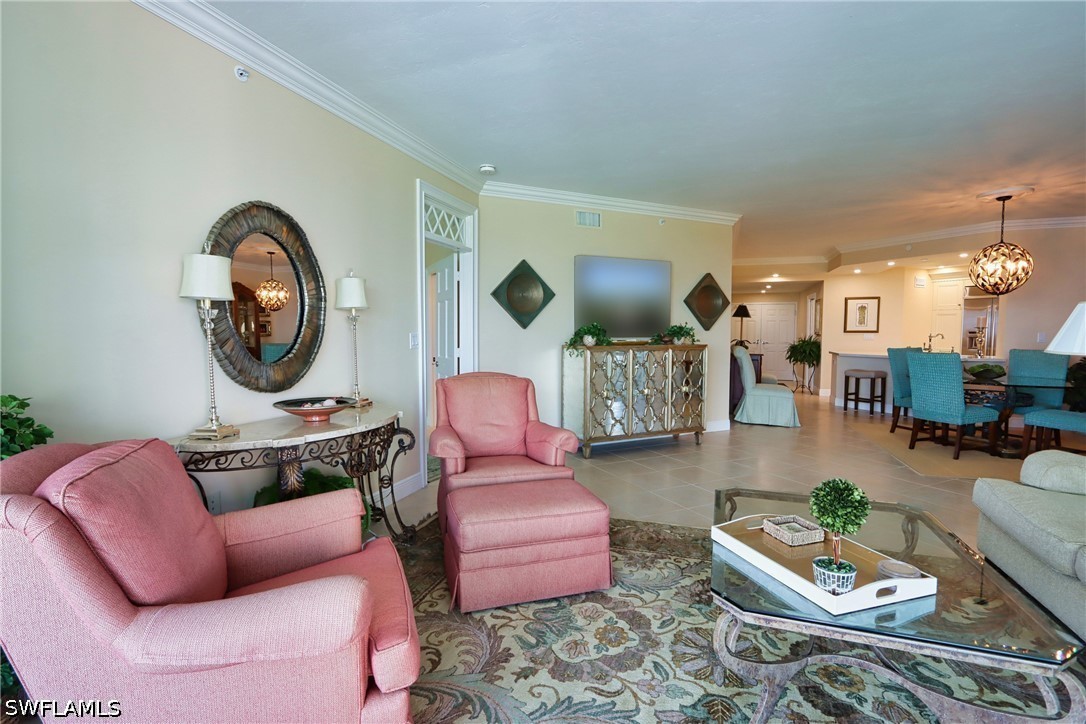 60 Seagate Dr 402 Property Photo 6