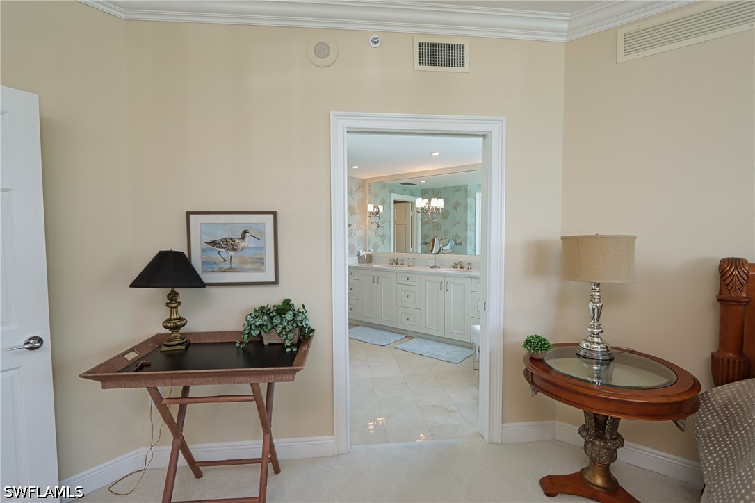 60 Seagate Dr 402 Property Photo 13