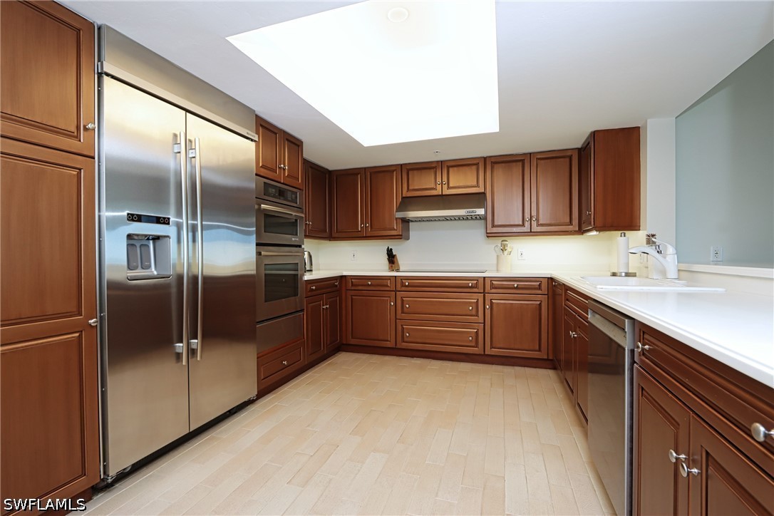 60 Seagate Dr 704 Property Photo 11