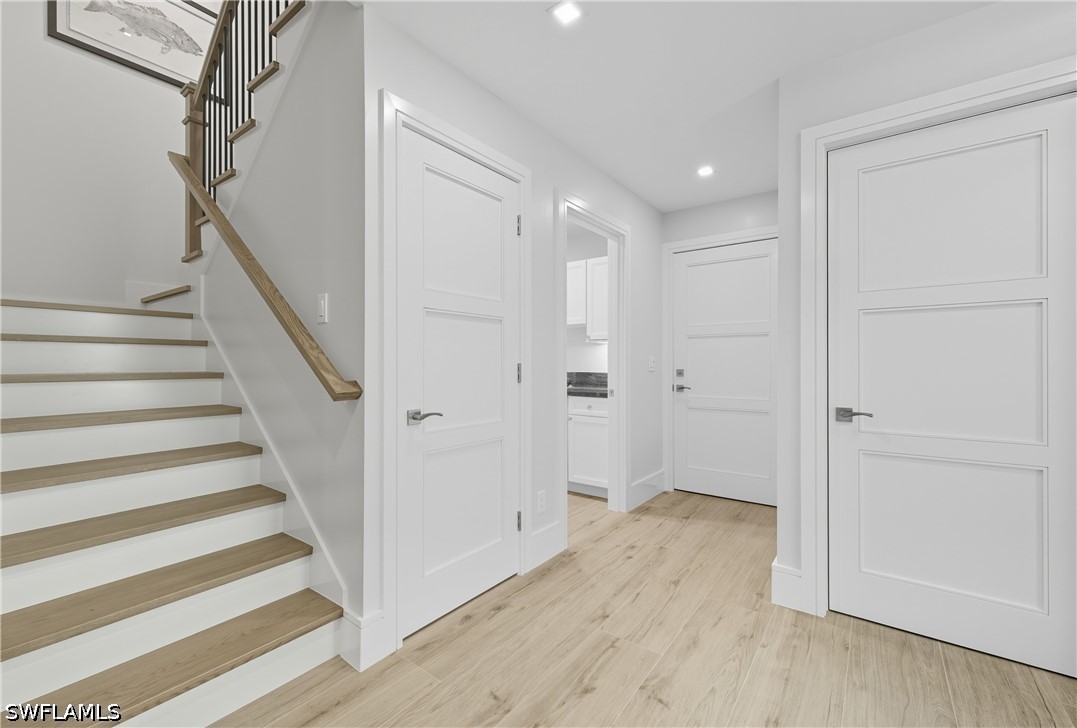 360 Carlton Pl 11 Property Photo 16