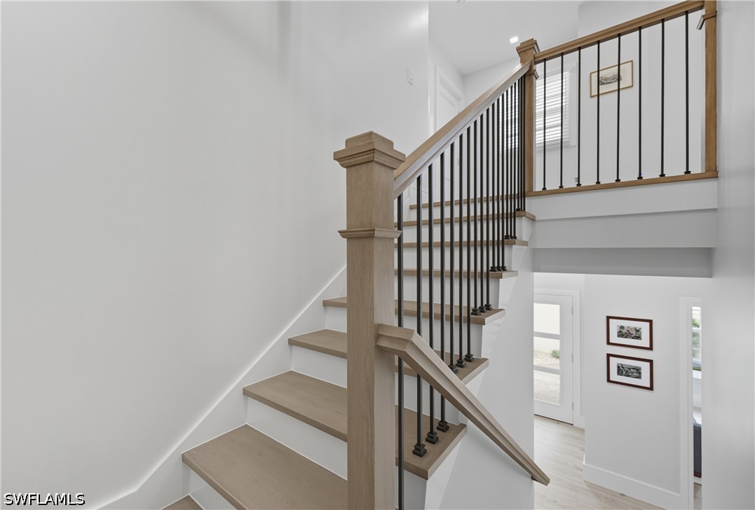 360 Carlton Pl 11 Property Photo 18