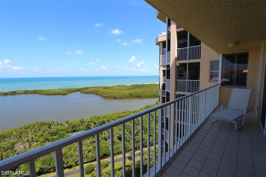 5550 Heron Point Dr 2004 Property Photo 2