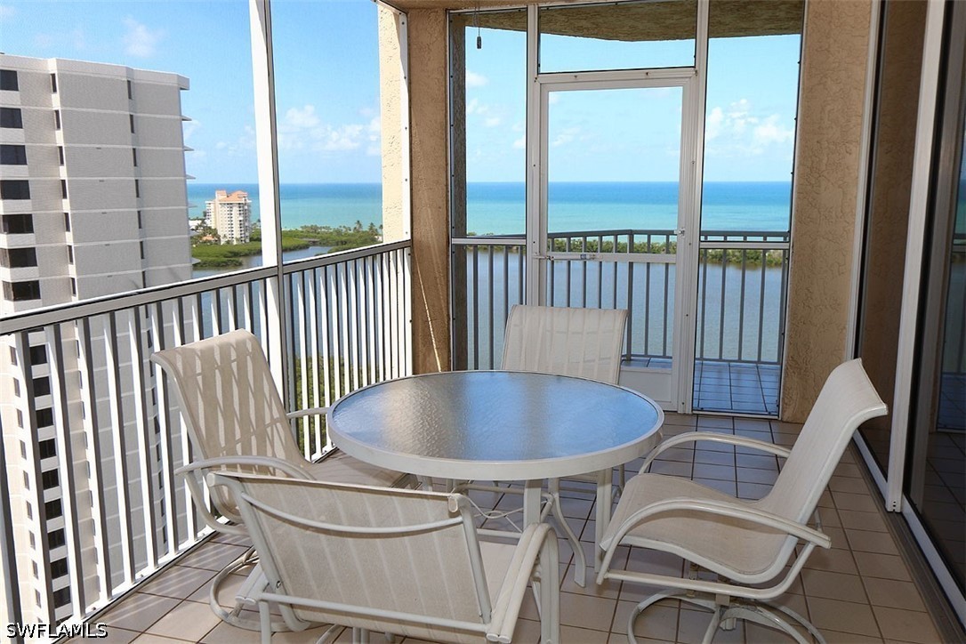 5550 Heron Point Dr 2004 Property Photo 4
