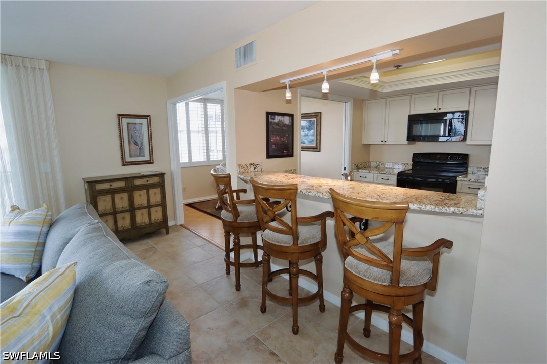 5550 Heron Point Dr 2004 Property Photo 13