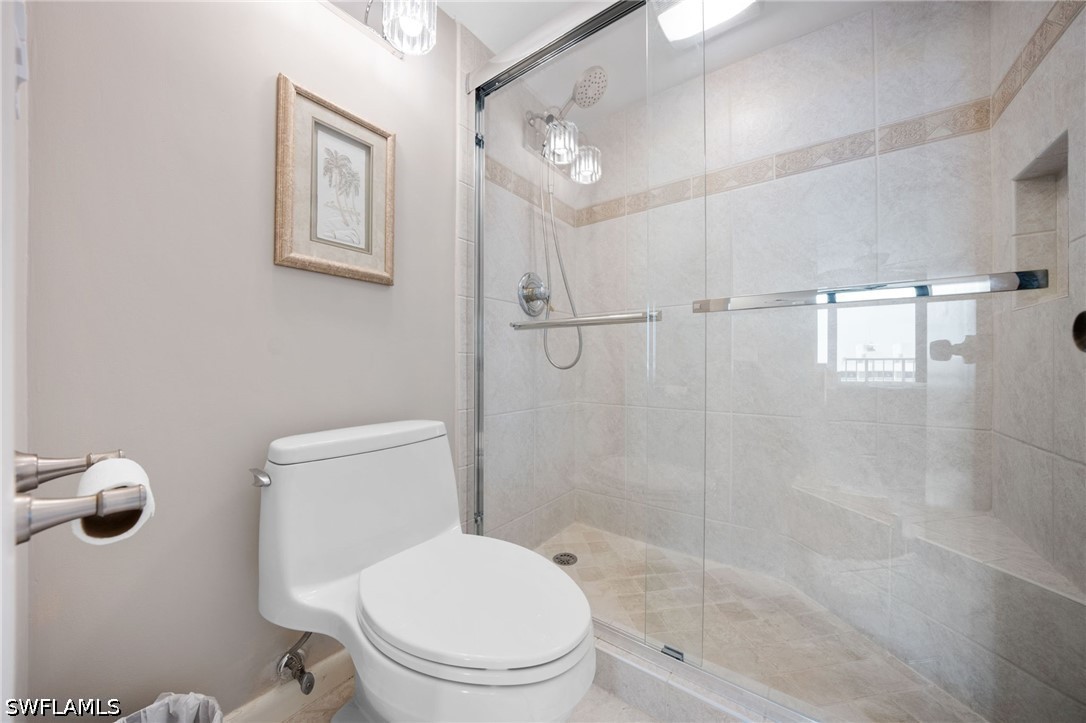 320 Seaview Ct 2009 Property Photo 18