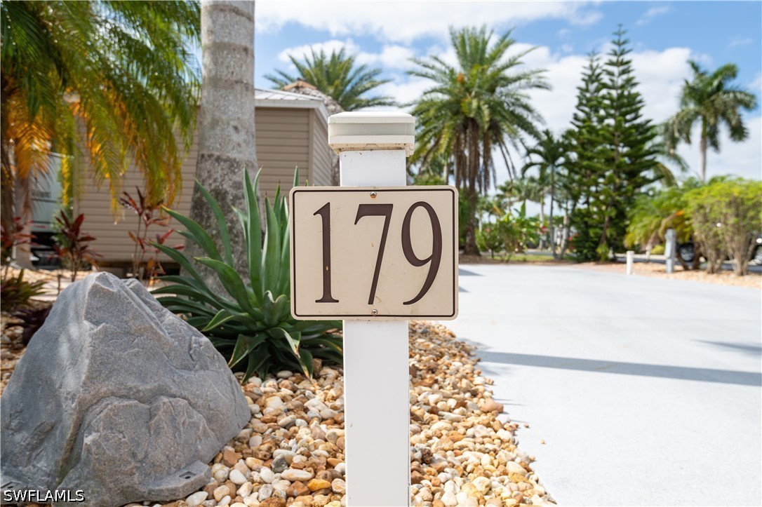 10200 Yellowtop TRL Property Photo 1