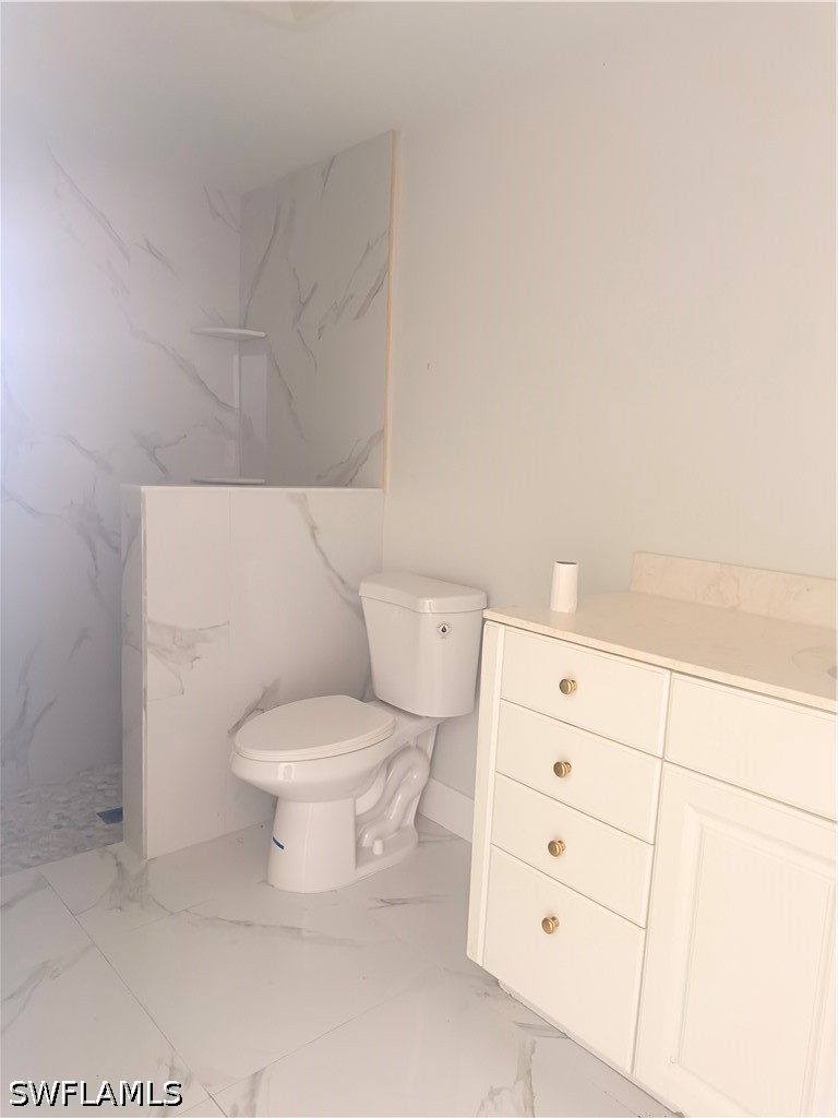 226015809 Property Photo 10