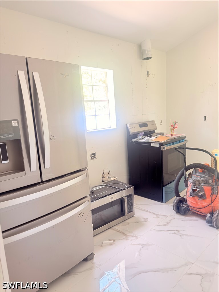 226015809 Property Photo 12