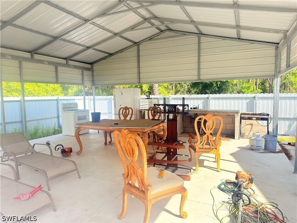 226015809 Property Photo 22
