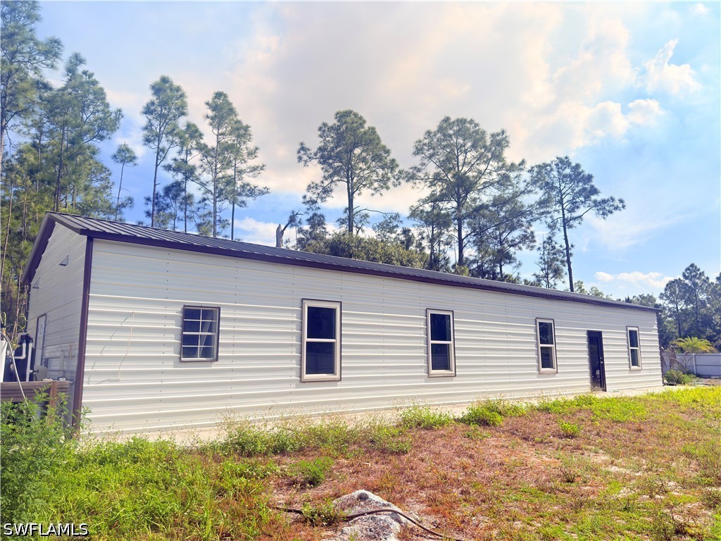 226015809 Property Photo 23