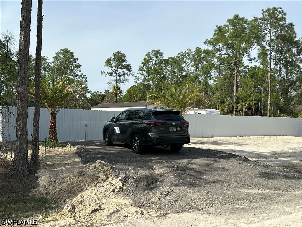 226015809 Property Photo 40