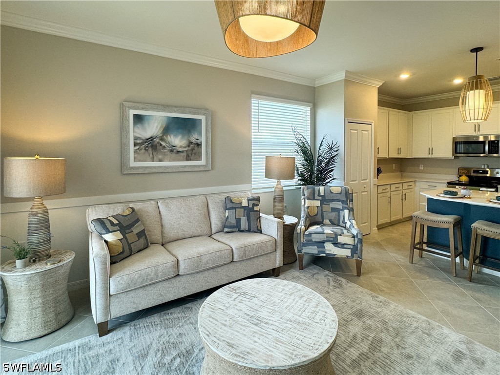 5651 Double Eagle Cir 4338 Property Photo 1