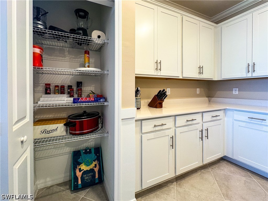5651 Double Eagle Cir 4338 Property Photo 11