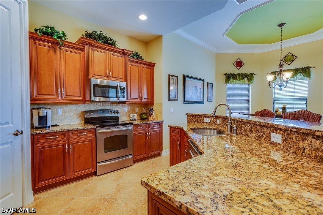 7771 Cottesmore Dr Property Photo 9