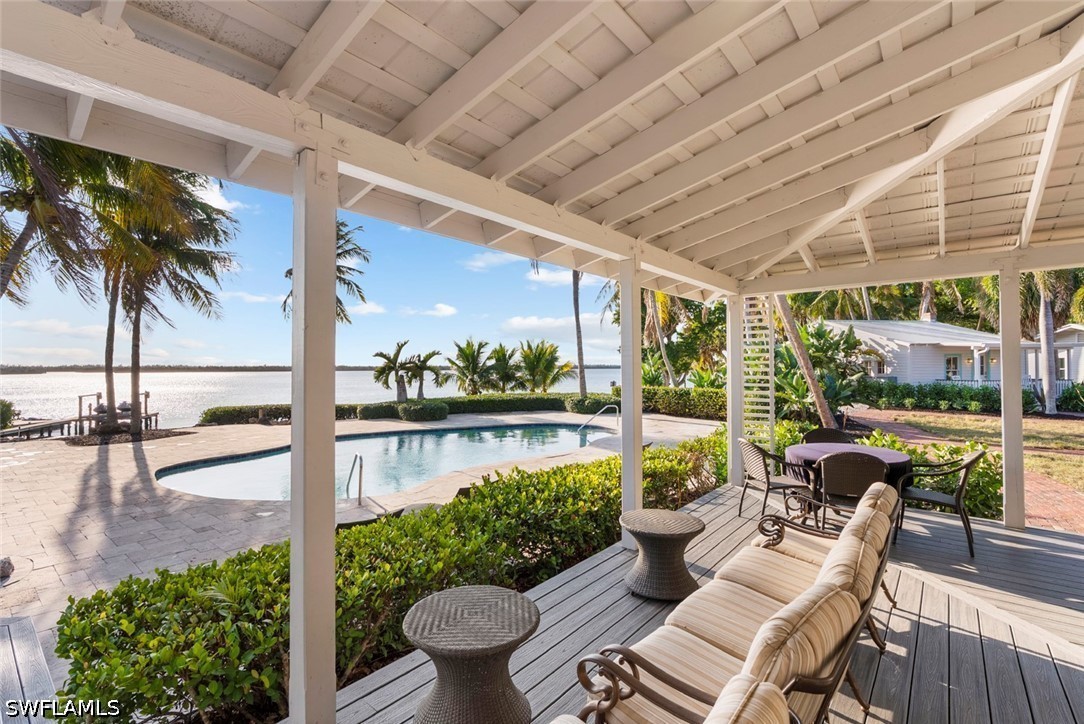 X Burgess Island Property Photo 11