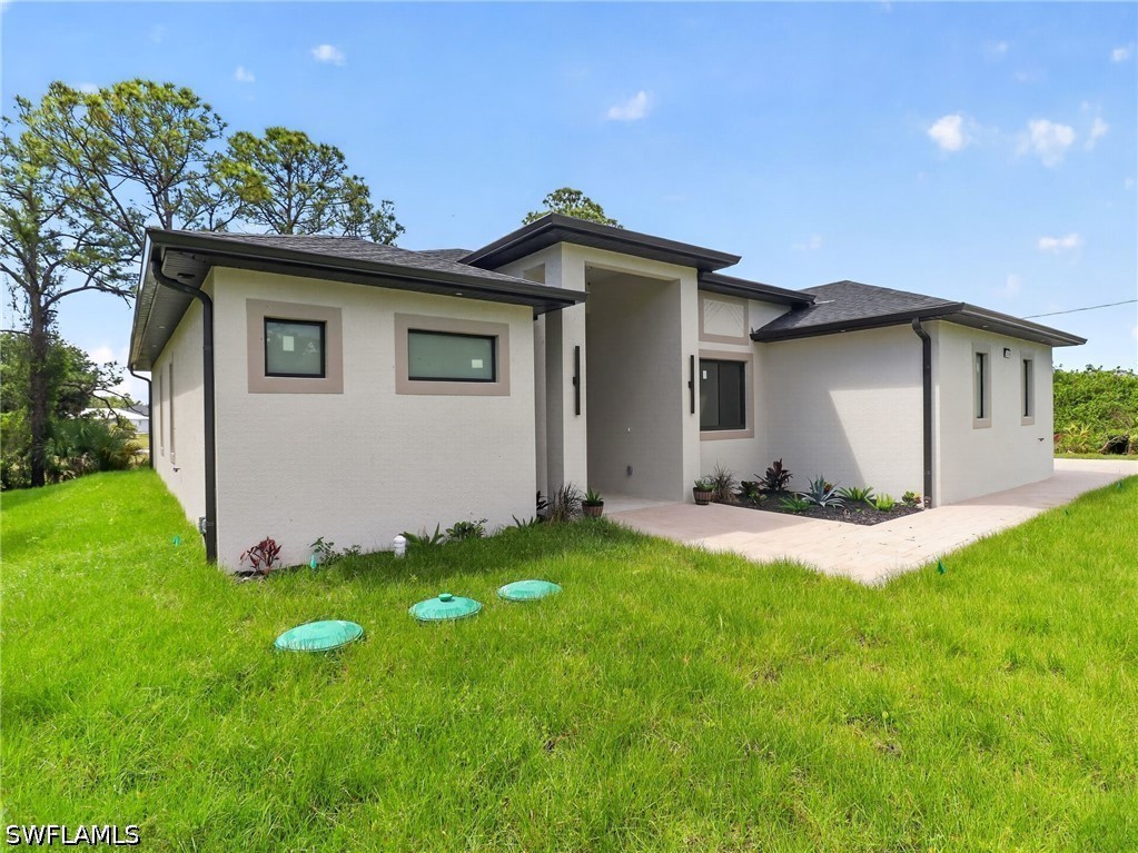 2009 Dixie Way Property Photo 3