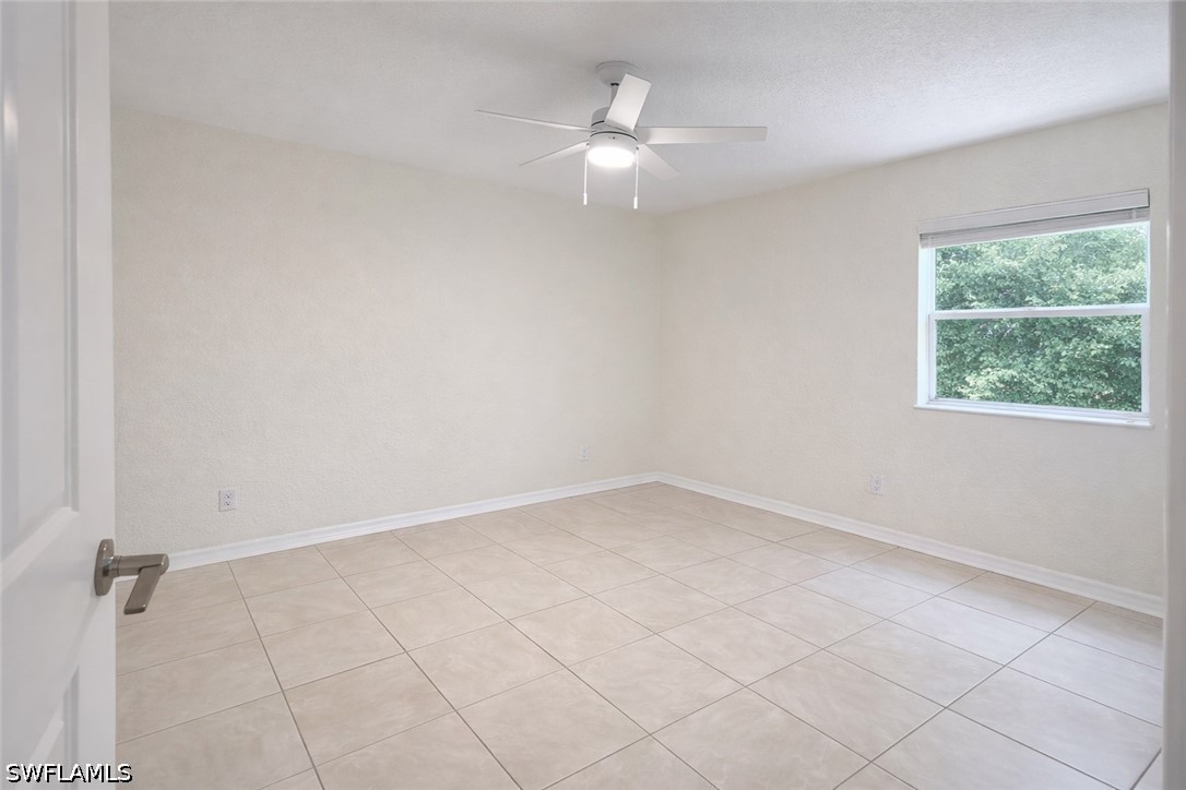 4625 Bayshore Dr D1 Property Photo 8