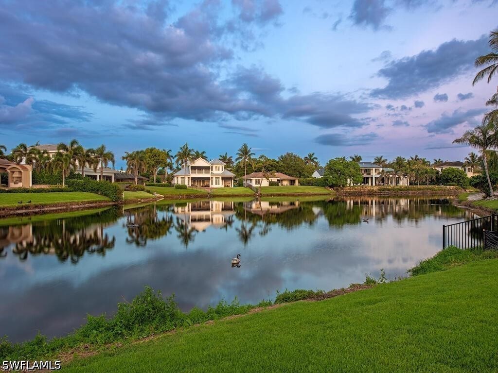 4856 Crayton Rd Property Photo 2