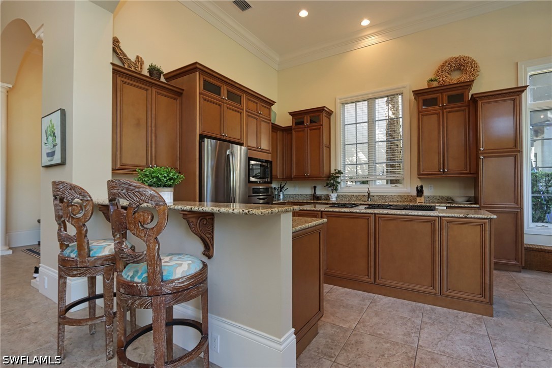 9799 Bay Property Photo 6