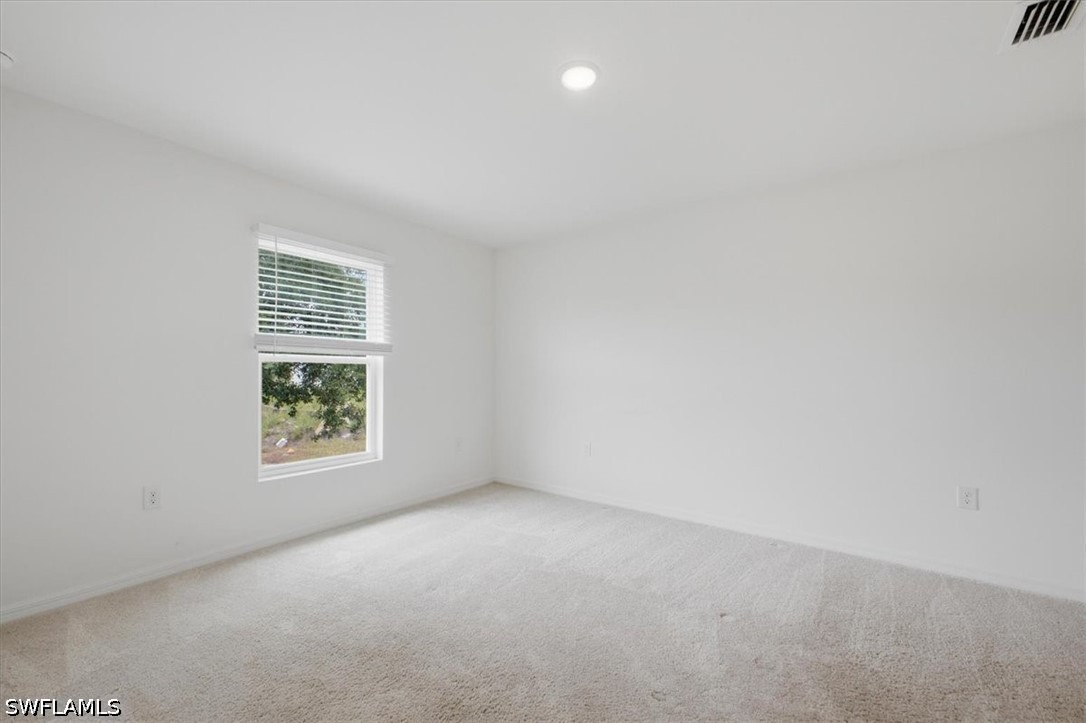 1144 Ebert St E Property Photo 26
