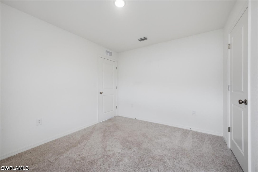 1144 Ebert St E Property Photo 28