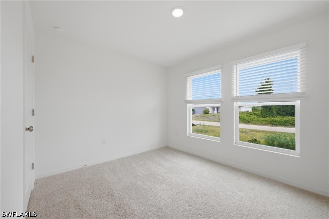 1144 Ebert St E Property Photo 32