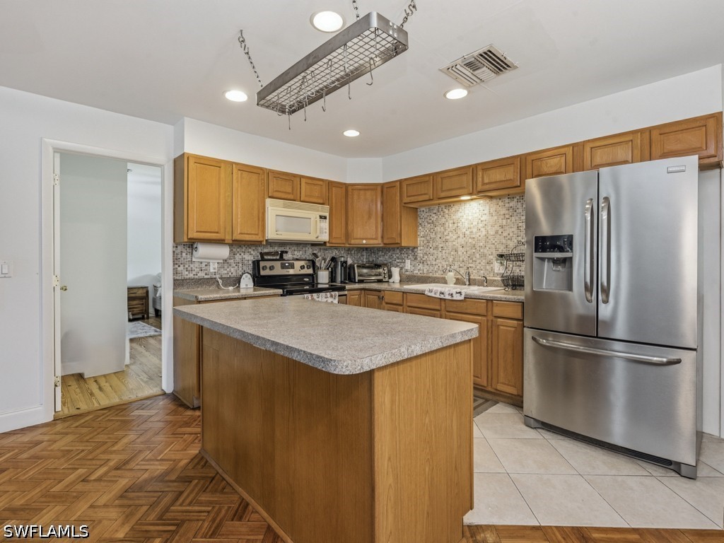 2022 Frederick St Property Photo 12