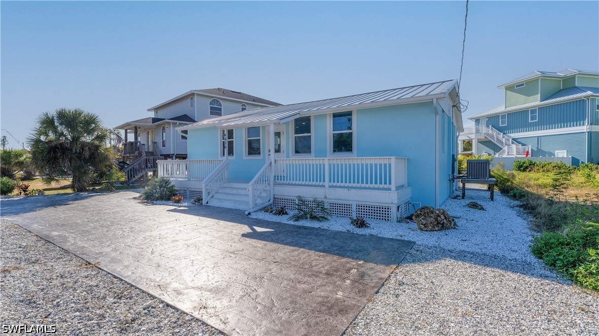 6030 Estero Blvd Property Photo 3