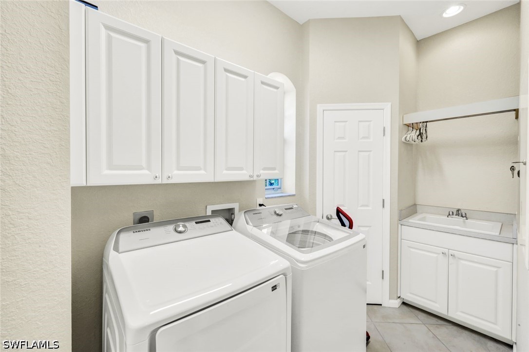 10060 Valiant Ct 202 Property Photo 8
